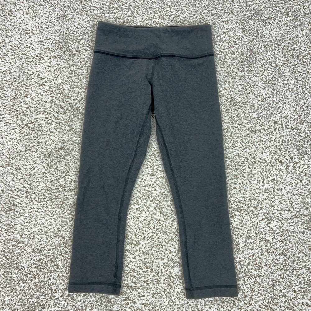 Lululemon Pants Womens Small Gray Capri Leggings Mid Rise Yoga Gym Athletic